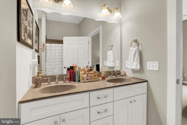 797 AURORA DRIVE, Mechanicsburg, PA 17055