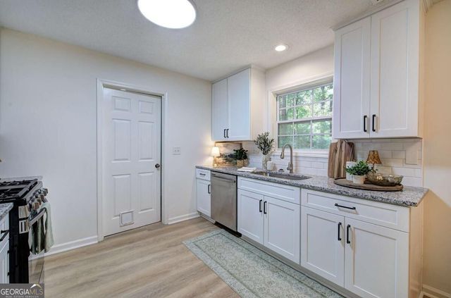 27 Carrington Trace NE, Cartersville, GA 30121