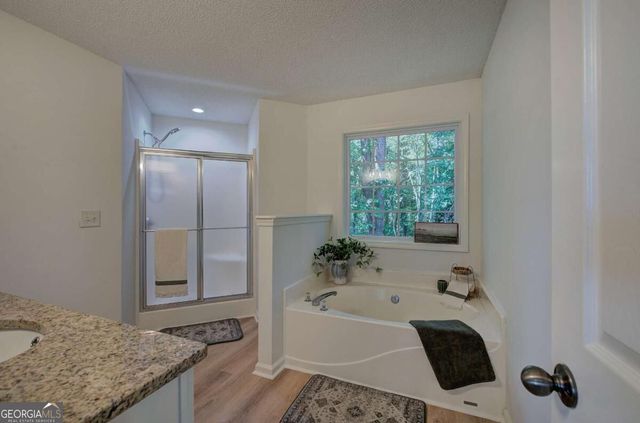 27 Carrington Trace NE, Cartersville, GA 30121