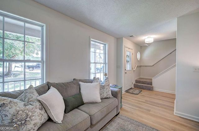 27 Carrington Trace NE, Cartersville, GA 30121