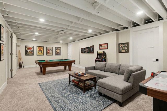 8134 Birchwood Avenue, Jenison, MI 49428