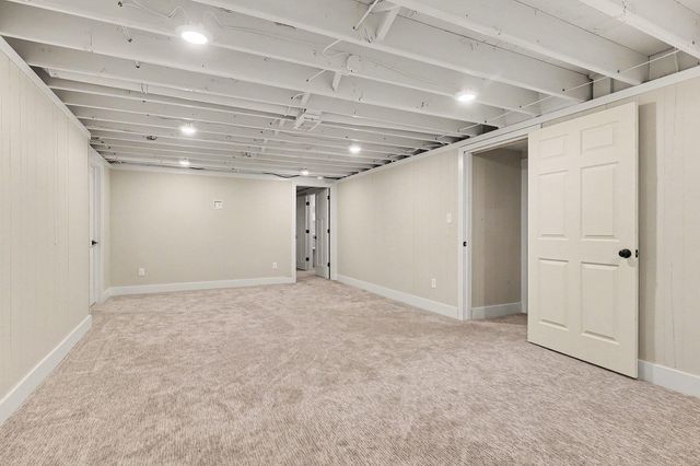 8134 Birchwood Avenue, Jenison, MI 49428