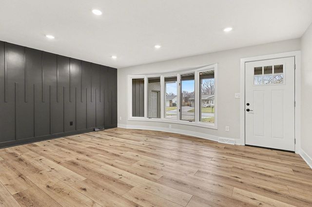 8134 Birchwood Avenue, Jenison, MI 49428