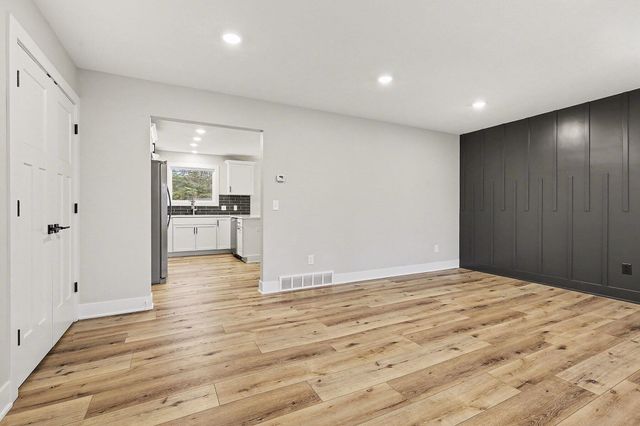 8134 Birchwood Avenue, Jenison, MI 49428