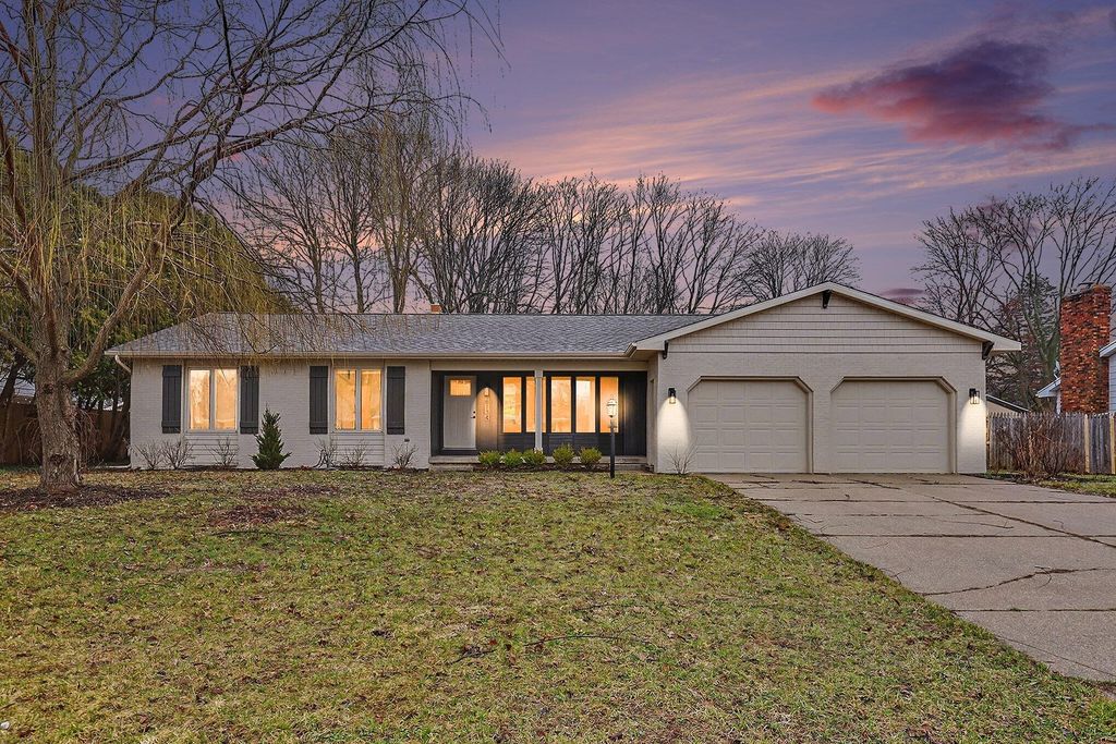 8134 Birchwood Avenue, Jenison, MI 49428