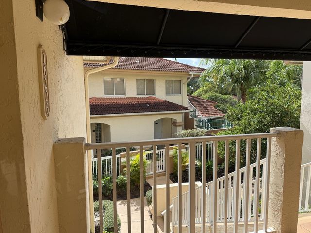 16206 Glenmoor Drive 206, West Palm Beach, FL 33409
