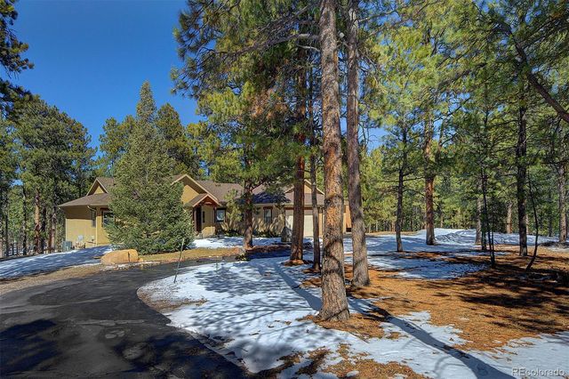 4070 Wavy Oak Drive, Colorado Springs, CO 80908