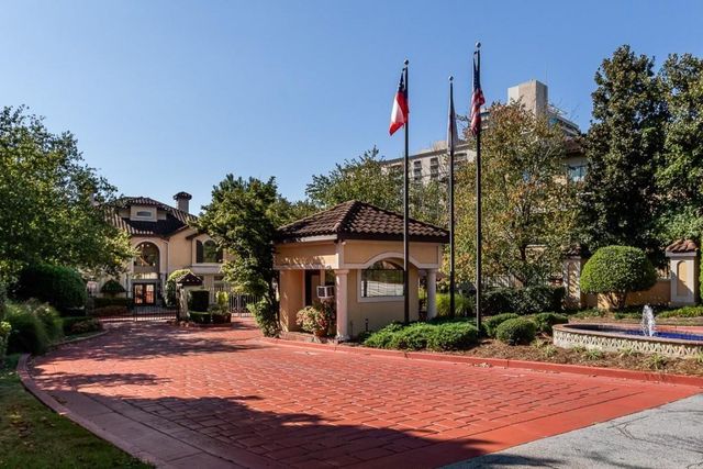 3777 Peachtree NE Road 1007, Atlanta, GA 30319
