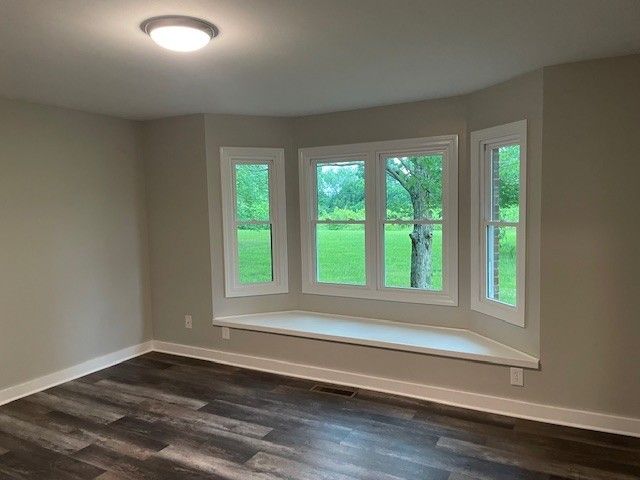 6604 Rock Creek Rd, Tullahoma, TN 37388