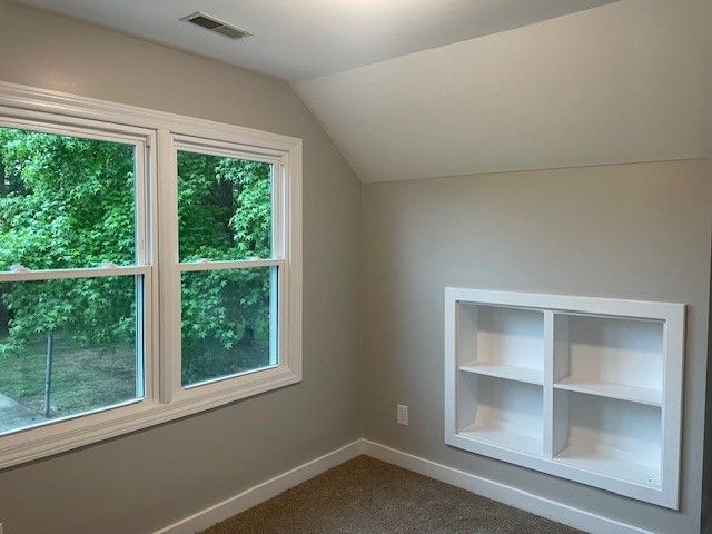 6604 Rock Creek Rd, Tullahoma, TN 37388