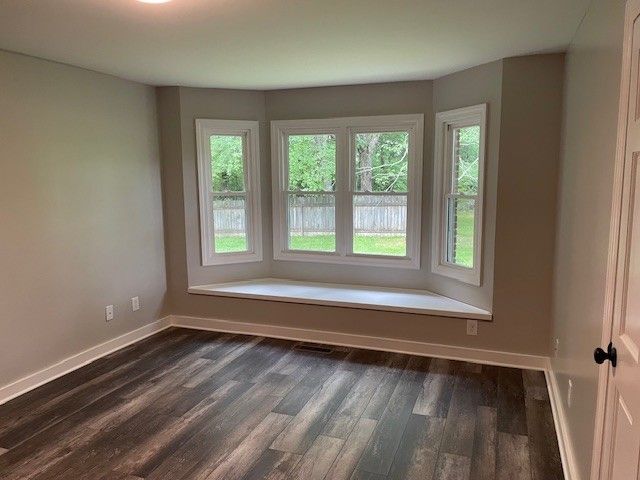6604 Rock Creek Rd, Tullahoma, TN 37388