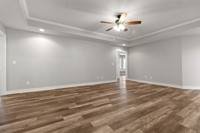 6604 Rock Creek Rd, Tullahoma, TN 37388