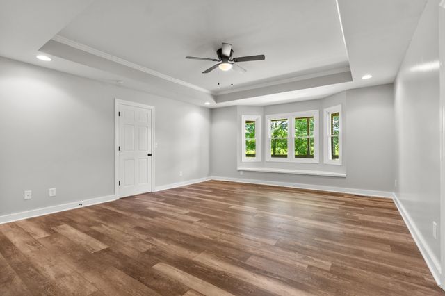 6604 Rock Creek Rd, Tullahoma, TN 37388