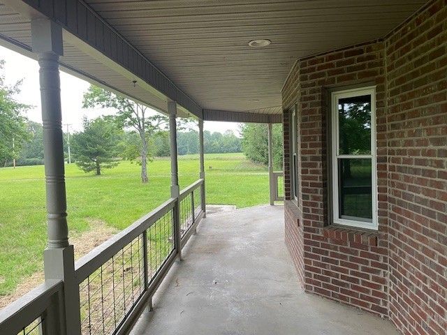 6604 Rock Creek Rd, Tullahoma, TN 37388