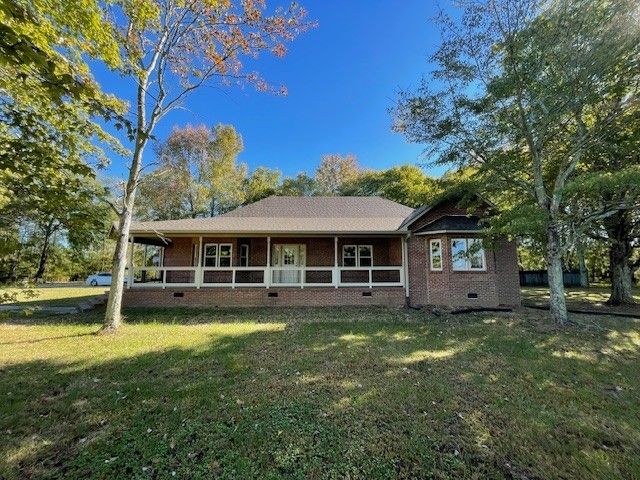 6604 Rock Creek Rd, Tullahoma, TN 37388