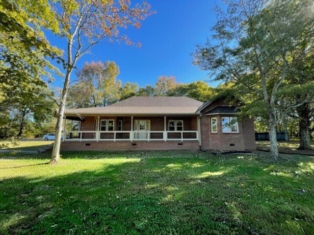 6604 Rock Creek Rd, Tullahoma, TN 37388
