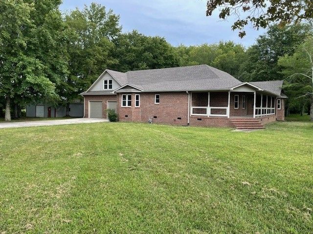 6604 Rock Creek Rd, Tullahoma, TN 37388
