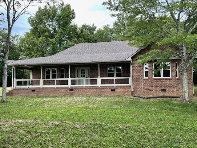 6604 Rock Creek Rd, Tullahoma, TN 37388