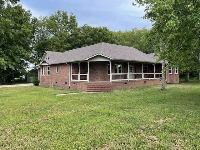 6604 Rock Creek Rd, Tullahoma, TN 37388