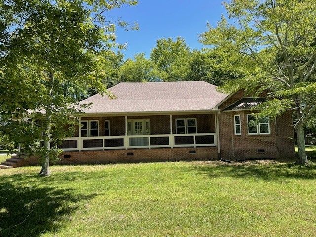 6604 Rock Creek Rd, Tullahoma, TN 37388