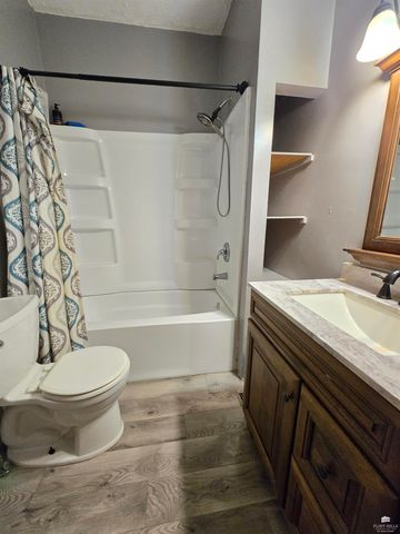 703 N Mulberry Street, Abilene, KS 67410