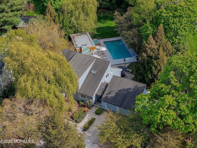 7 Haggers Lane, Fair Haven, NJ 07704