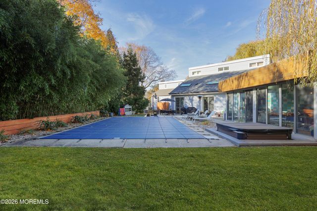 7 Haggers Lane, Fair Haven, NJ 07704