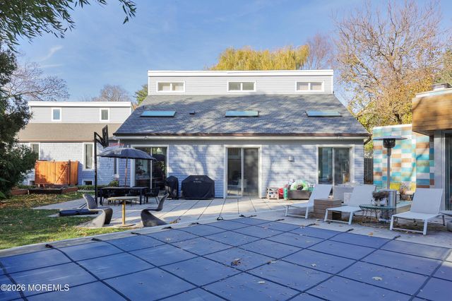 7 Haggers Lane, Fair Haven, NJ 07704