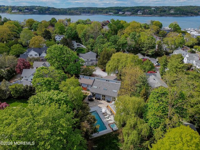 7 Haggers Lane, Fair Haven, NJ 07704