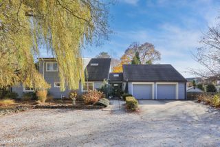 7 Haggers Lane, Fair Haven, NJ 07704