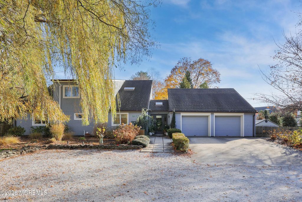 7 Haggers Lane, Fair Haven, NJ 07704