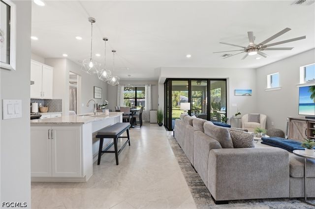 11395 Tiverton TRCE, Fort Myers, FL 33913