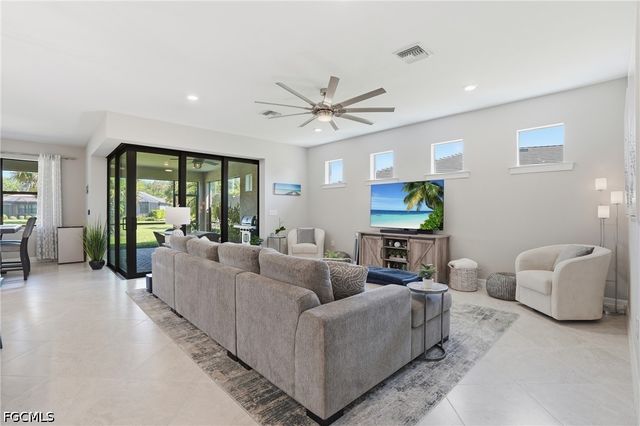 11395 Tiverton TRCE, Fort Myers, FL 33913