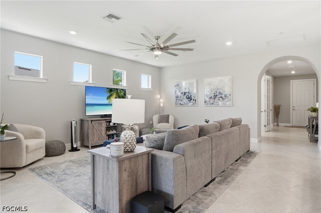 11395 Tiverton TRCE, Fort Myers, FL 33913