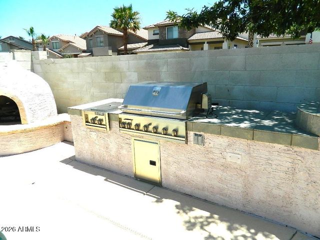 17210 W ELM Street, Surprise, AZ 85388
