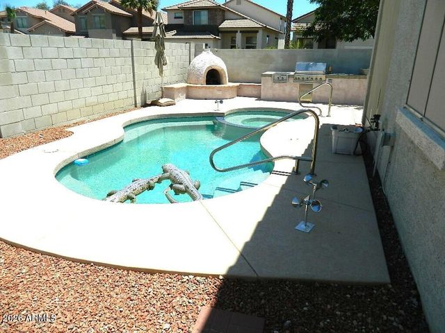 17210 W ELM Street, Surprise, AZ 85388