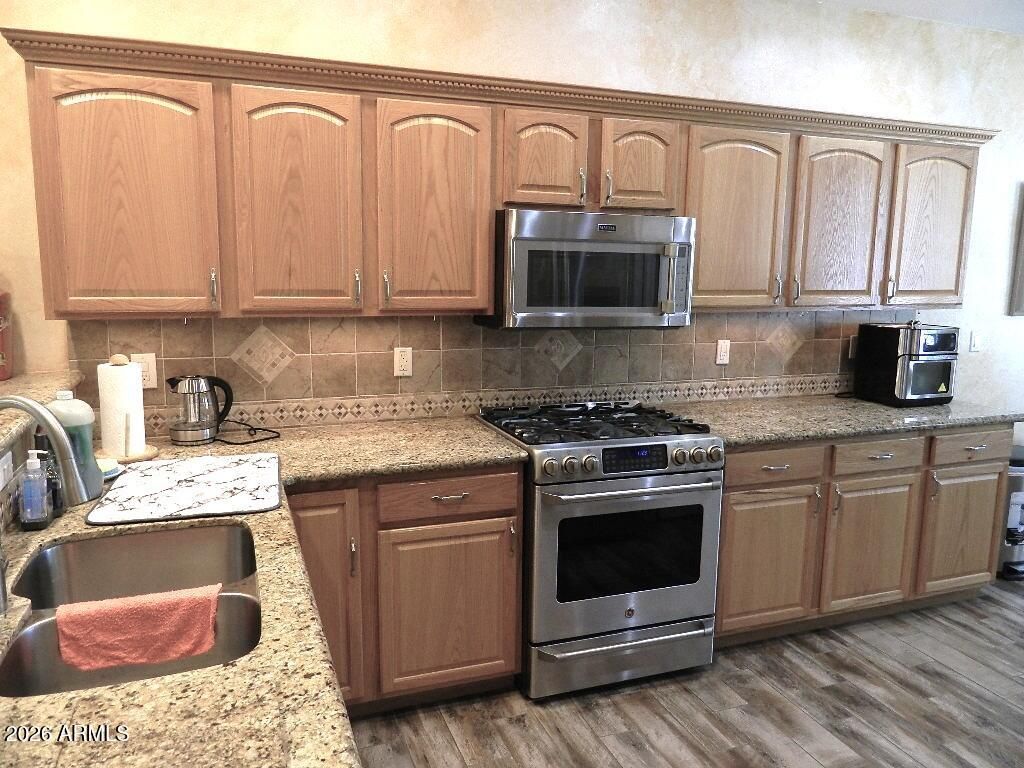 17210 W ELM Street, Surprise, AZ 85388 — photo 4