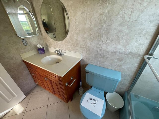 1025 Country Club Drive 301, Margate, FL 33063