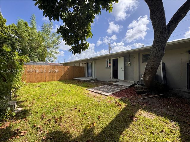 3632 SW 87th Ave FRONT, Miami, FL 33165