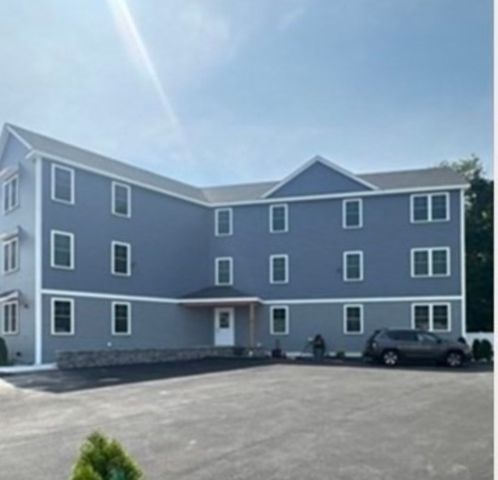 73 Union St 2, Holbrook, MA 02343