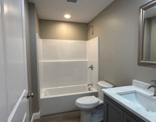 73 Union St 2, Holbrook, MA 02343