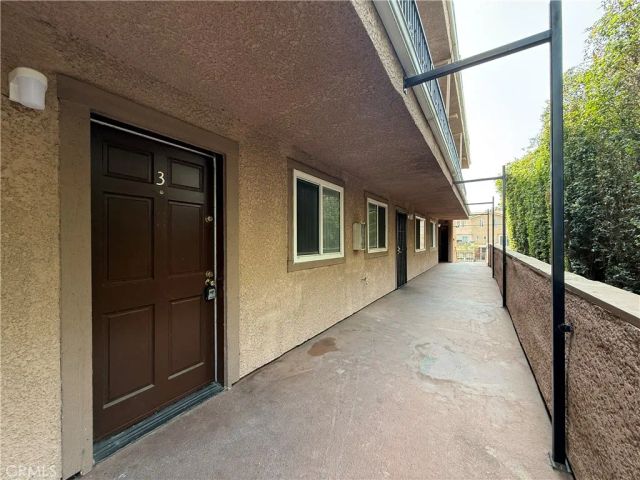 11839 Burbank Boulevard 3, Valley Village, CA 91607