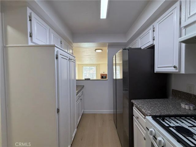 11839 Burbank Boulevard 3, Valley Village, CA 91607