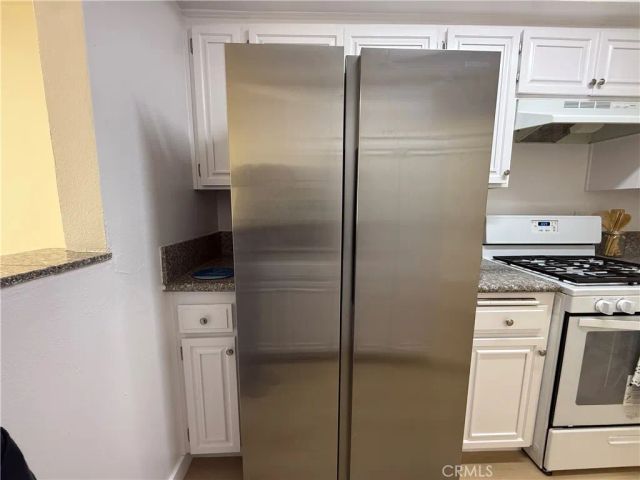 11839 Burbank Boulevard 3, Valley Village, CA 91607
