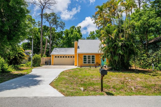 3174 PEACHTREE STREET, Sarasota, FL 34231