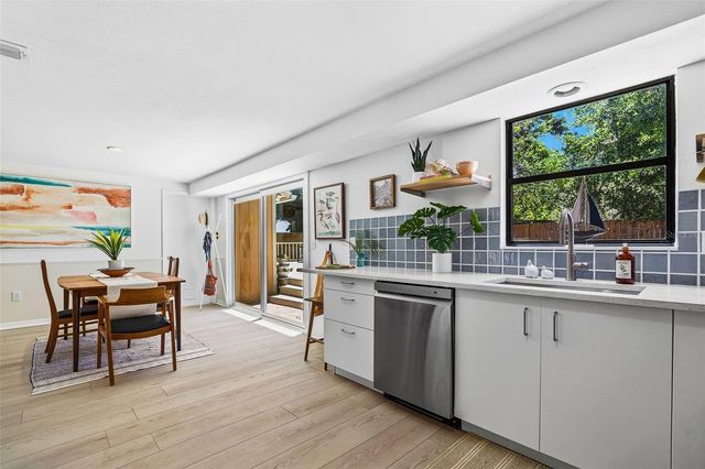 3174 PEACHTREE STREET, Sarasota, FL 34231