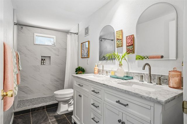 3174 PEACHTREE STREET, Sarasota, FL 34231