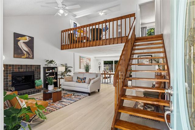 3174 PEACHTREE STREET, Sarasota, FL 34231