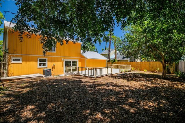 3174 PEACHTREE STREET, Sarasota, FL 34231