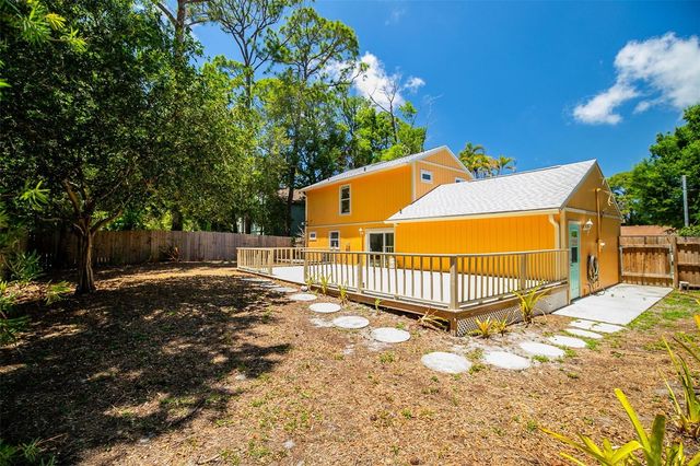 3174 PEACHTREE STREET, Sarasota, FL 34231